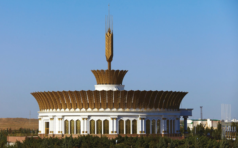 Illustration for article titled Turkmenistan's Astonishing Attempt To Build A City Of The Future